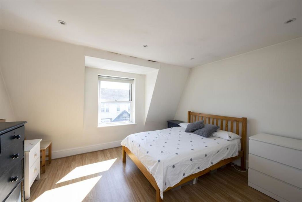 Property image 1 of 12
