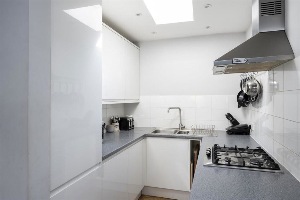 Property image 7 of 12