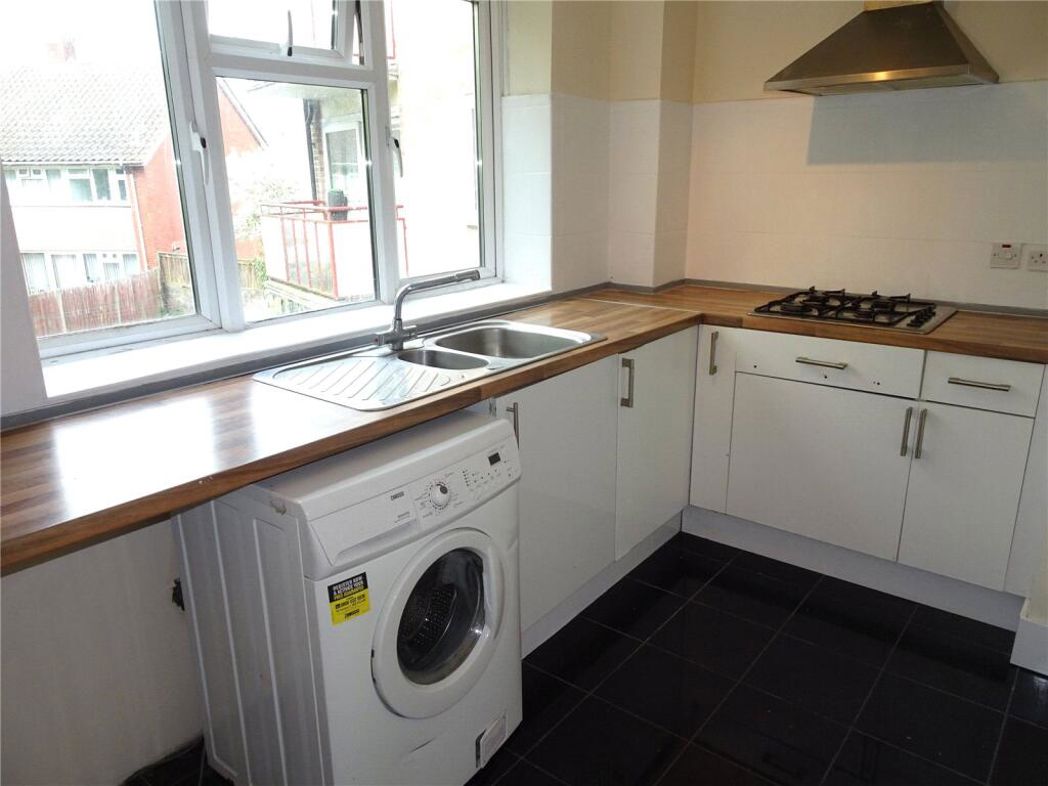 66, Hayes, Middlesex, UB4 8LQ