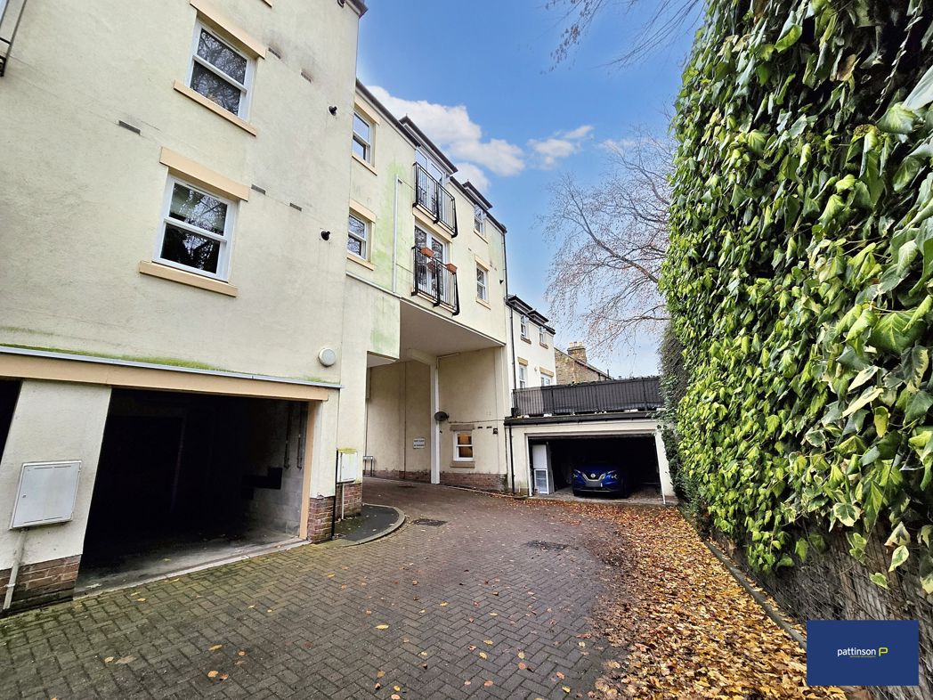 Property image 13 of 14