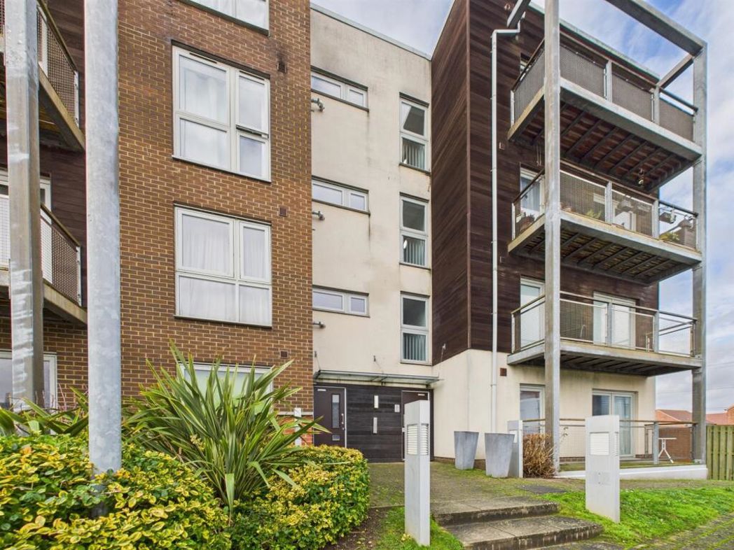 Property image 1 of 12