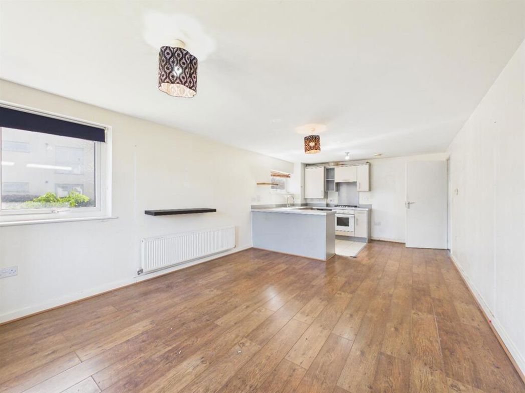 Property image 10 of 12