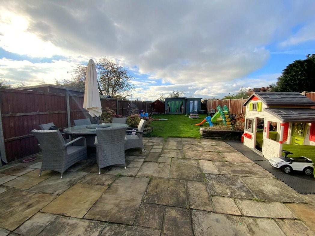 Property image 4 of 9
