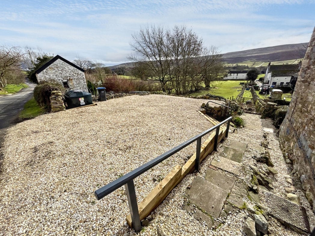 Property image 18 of 21