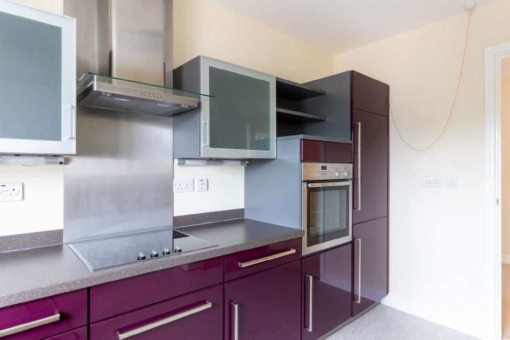 217 Margaret Court, Stratford-upon-Avon, Warwickshire, CV37 7AY