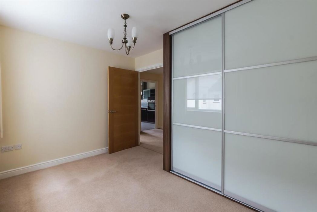 217 Margaret Court, Stratford-upon-Avon, Warwickshire, CV37 7AY