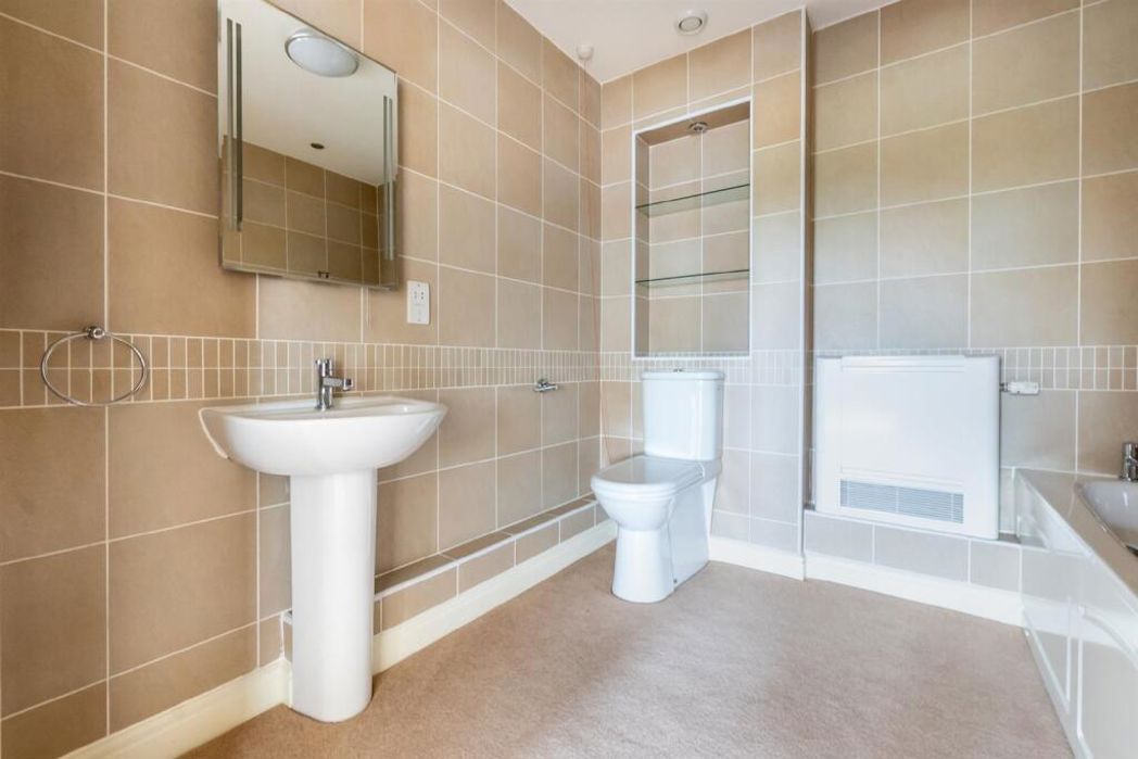 217 Margaret Court, Stratford-upon-Avon, Warwickshire, CV37 7AY