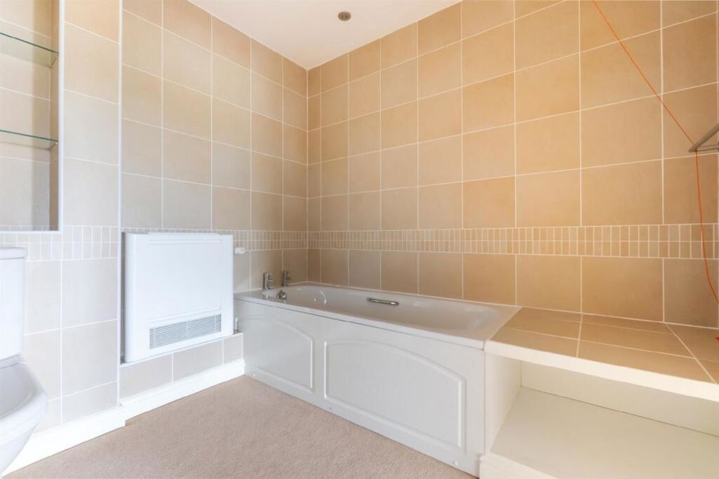 217 Margaret Court, Stratford-upon-Avon, Warwickshire, CV37 7AY