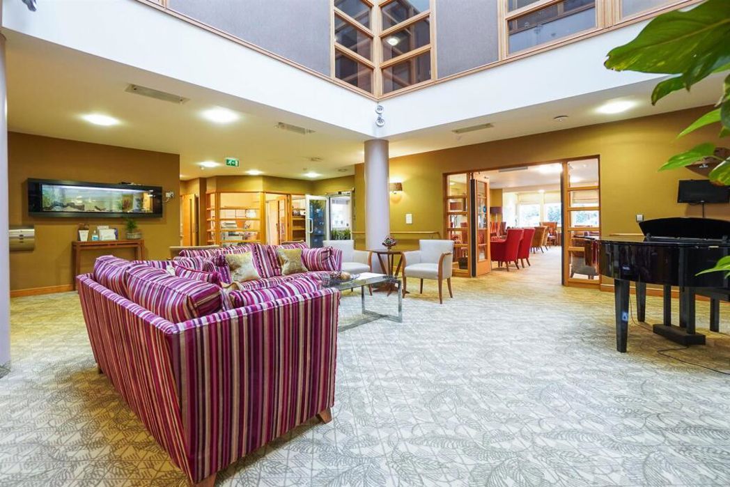 217 Margaret Court, Stratford-upon-Avon, Warwickshire, CV37 7AY