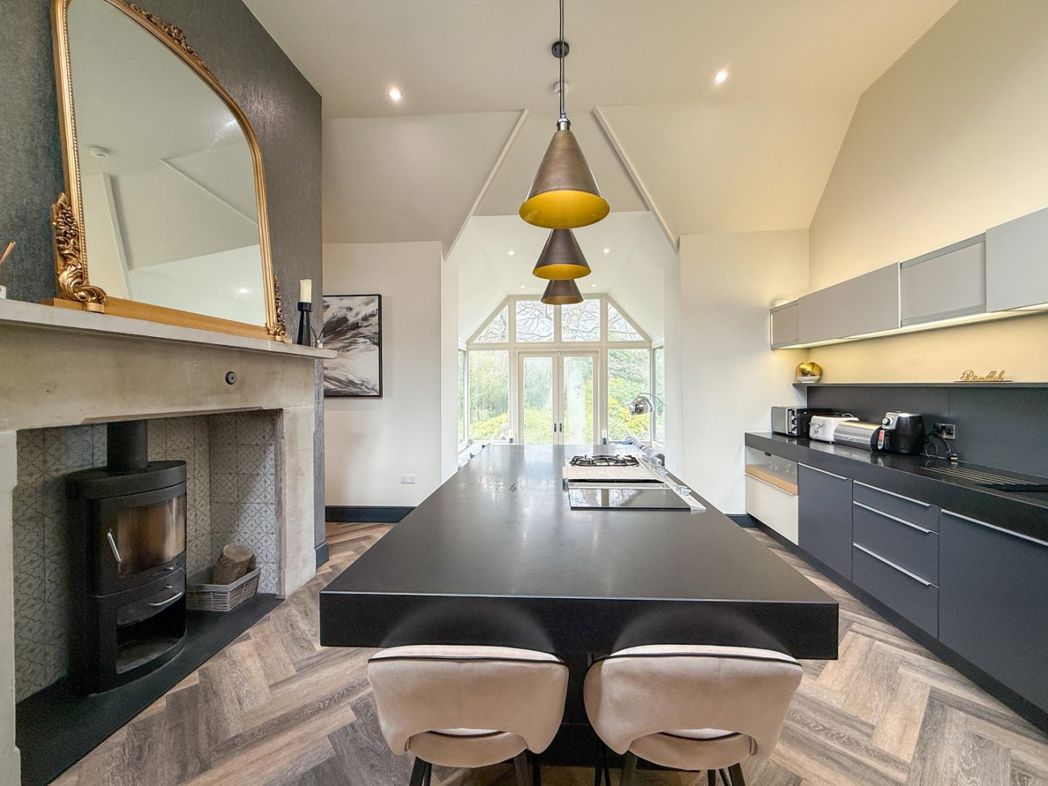 Property image 10 of 40