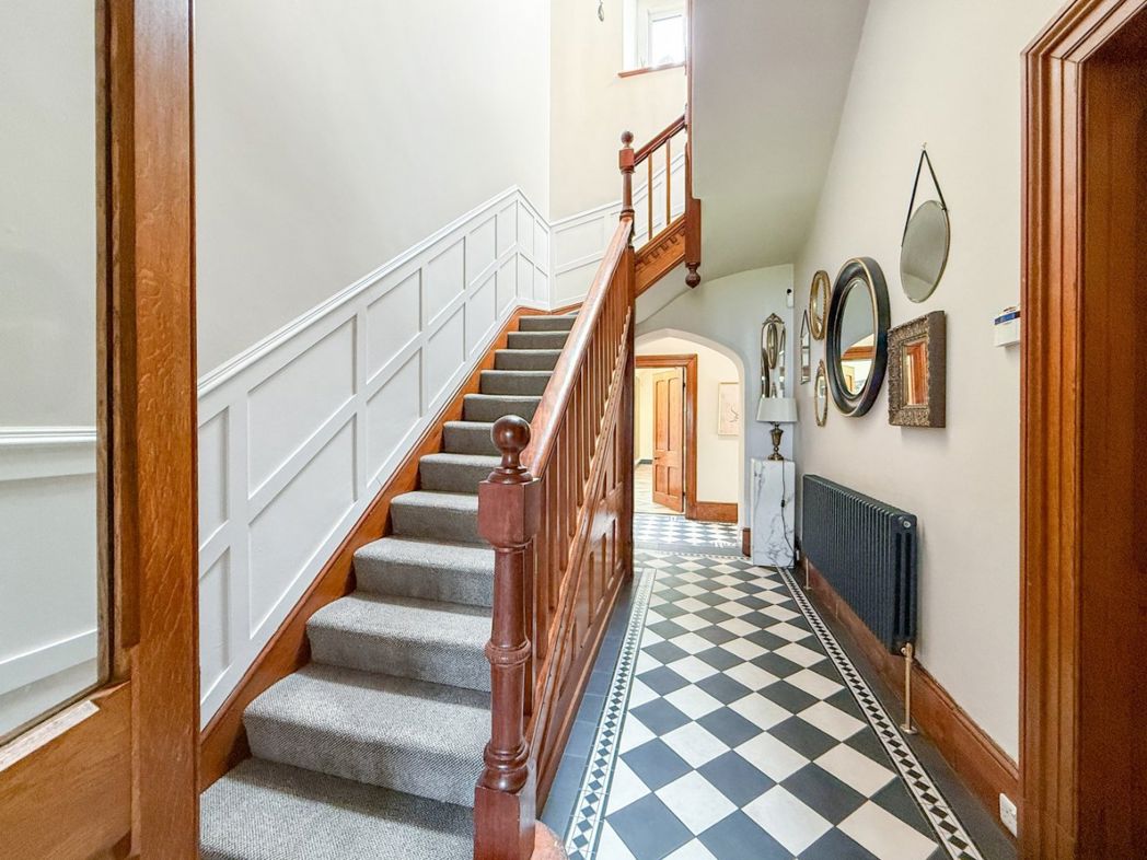 Property image 16 of 40