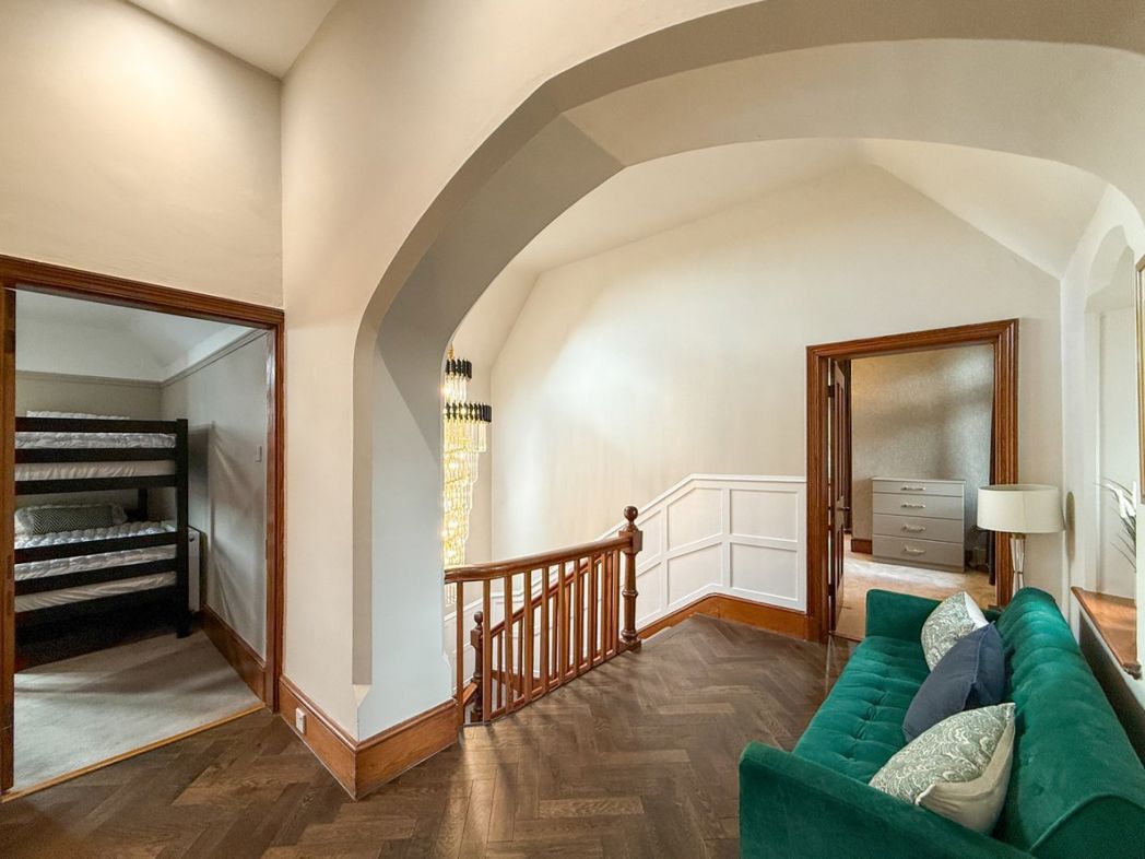 Property image 25 of 40
