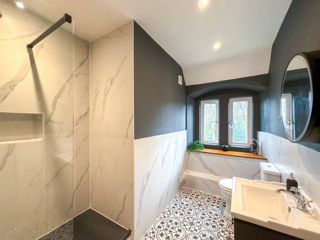 Property image 28 of 40