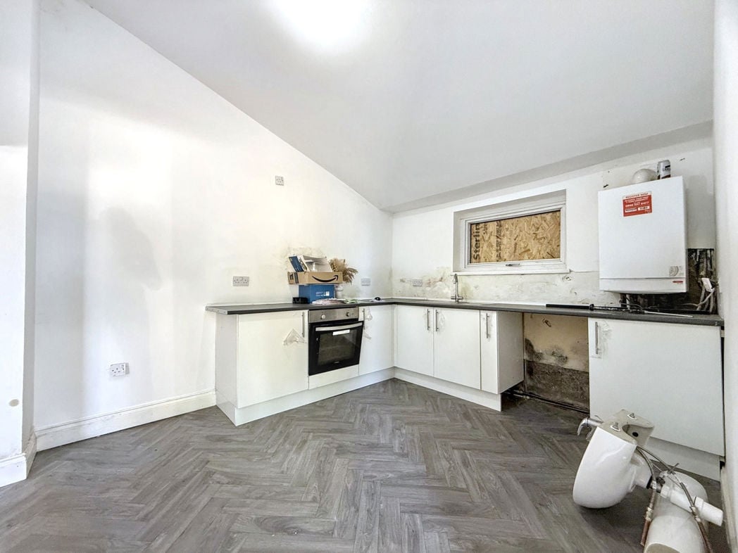 Property image 10 of 11