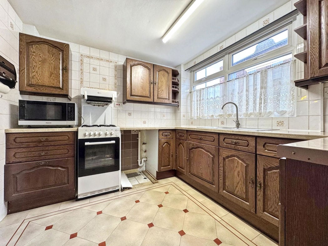 Property image 8 of 23