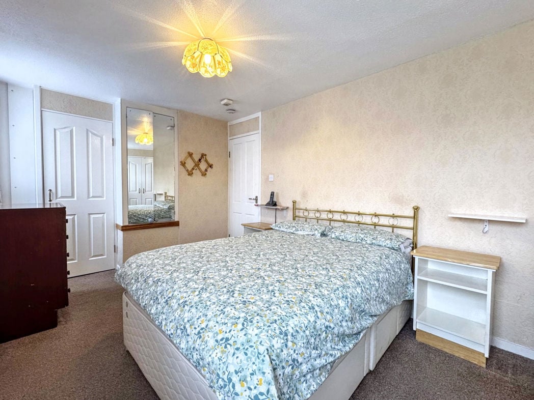 Property image 14 of 23