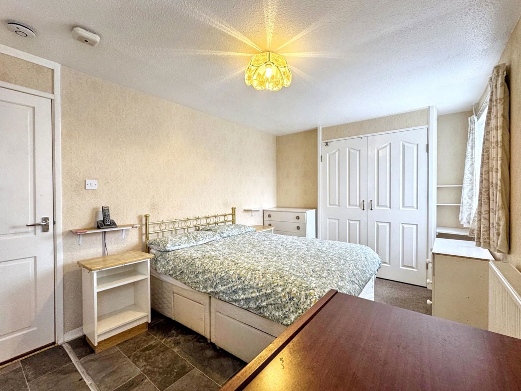 Property image 15 of 23