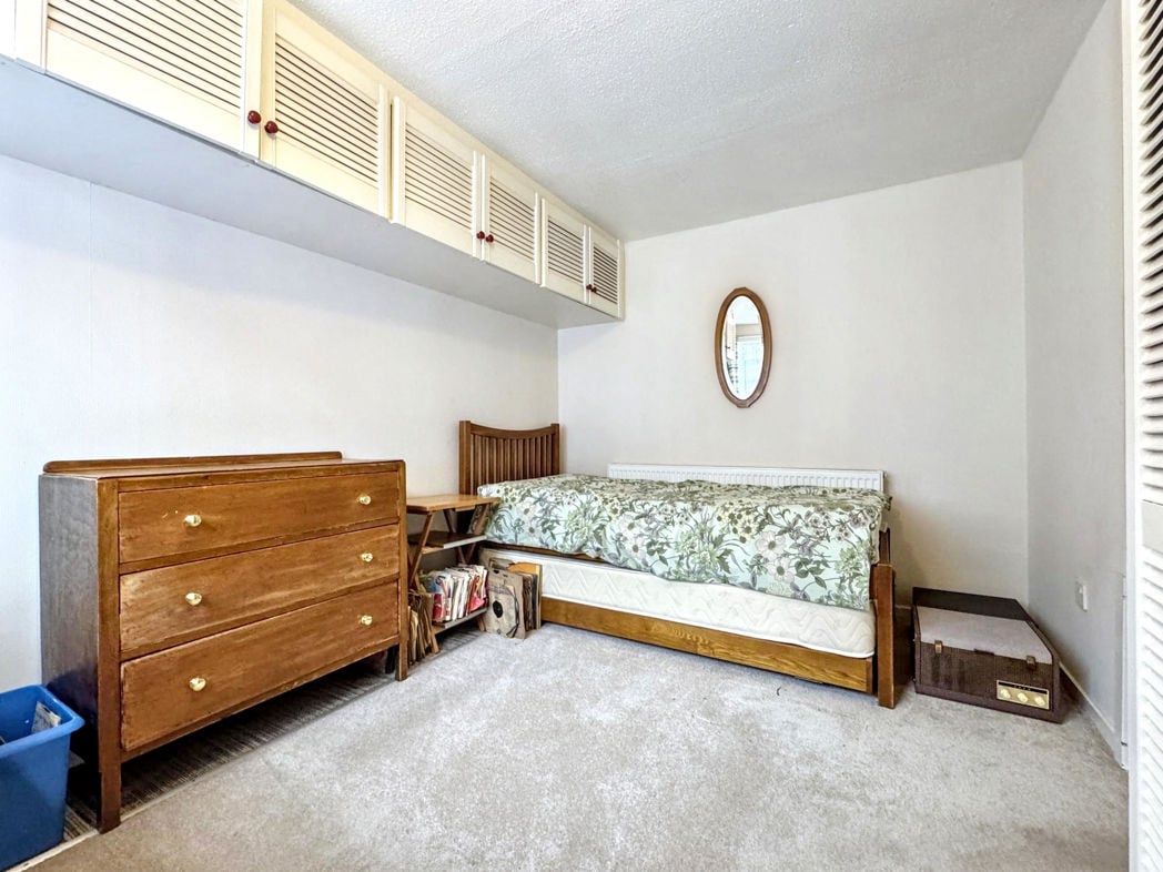 Property image 17 of 23