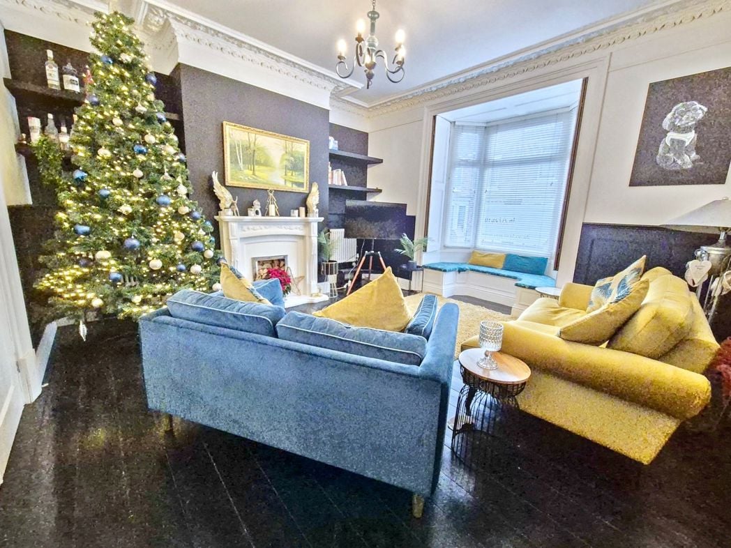 Property image 2 of 28