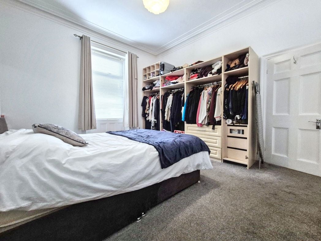 Property image 17 of 28