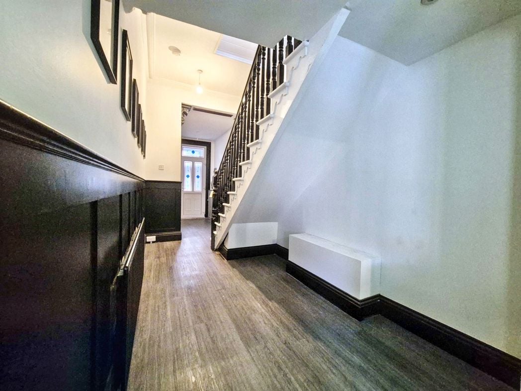 Property image 5 of 28