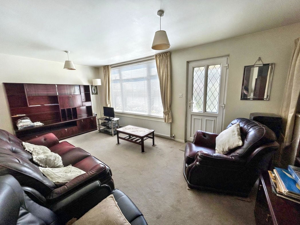 Property image 2 of 10