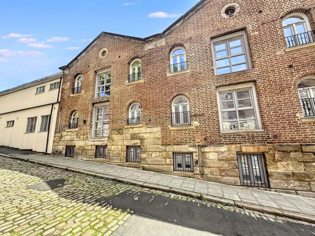 Property image 1 of 11