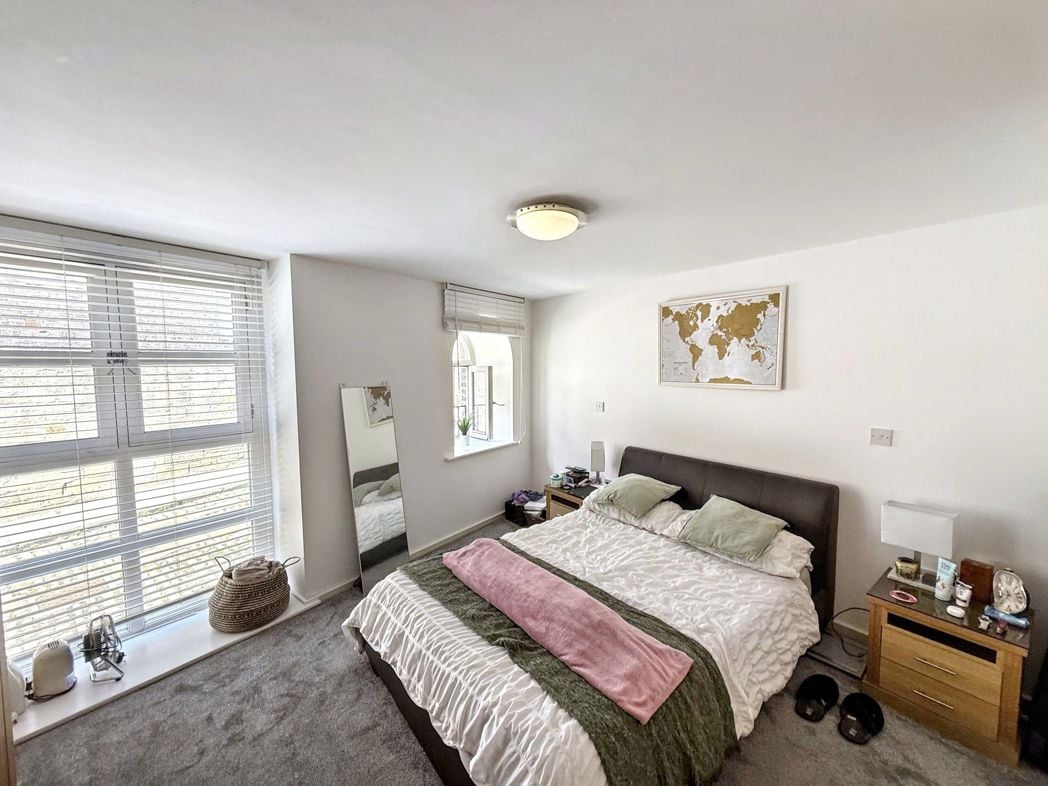 Property image 6 of 11