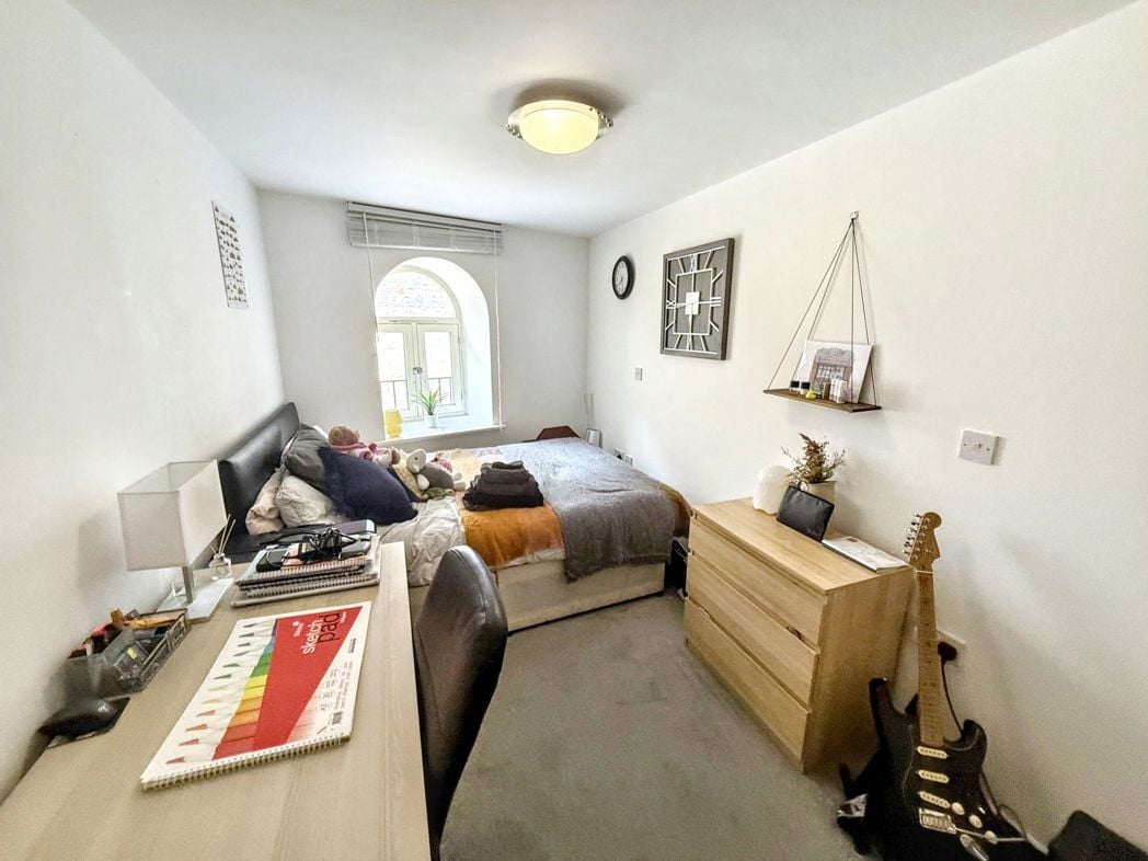 Property image 10 of 11
