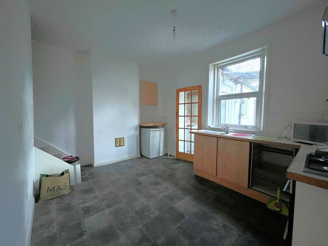 Property image 3 of 12