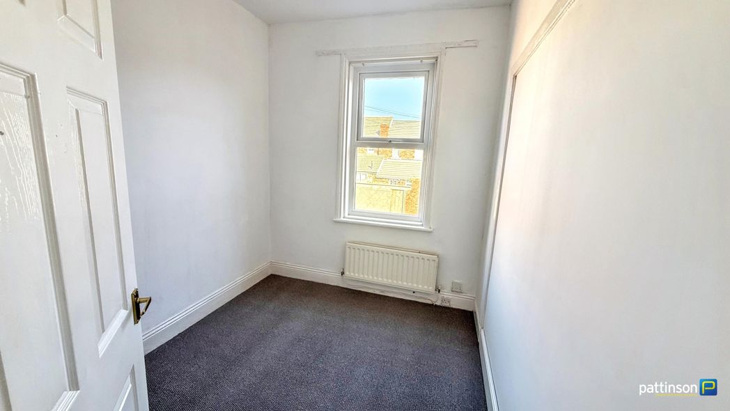 Property image 6 of 8