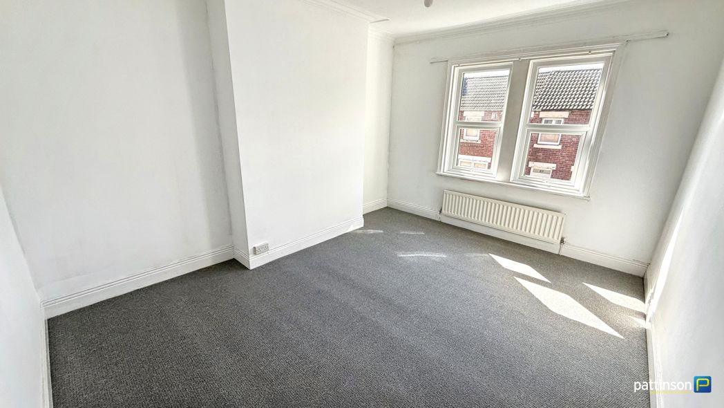 Property image 5 of 8