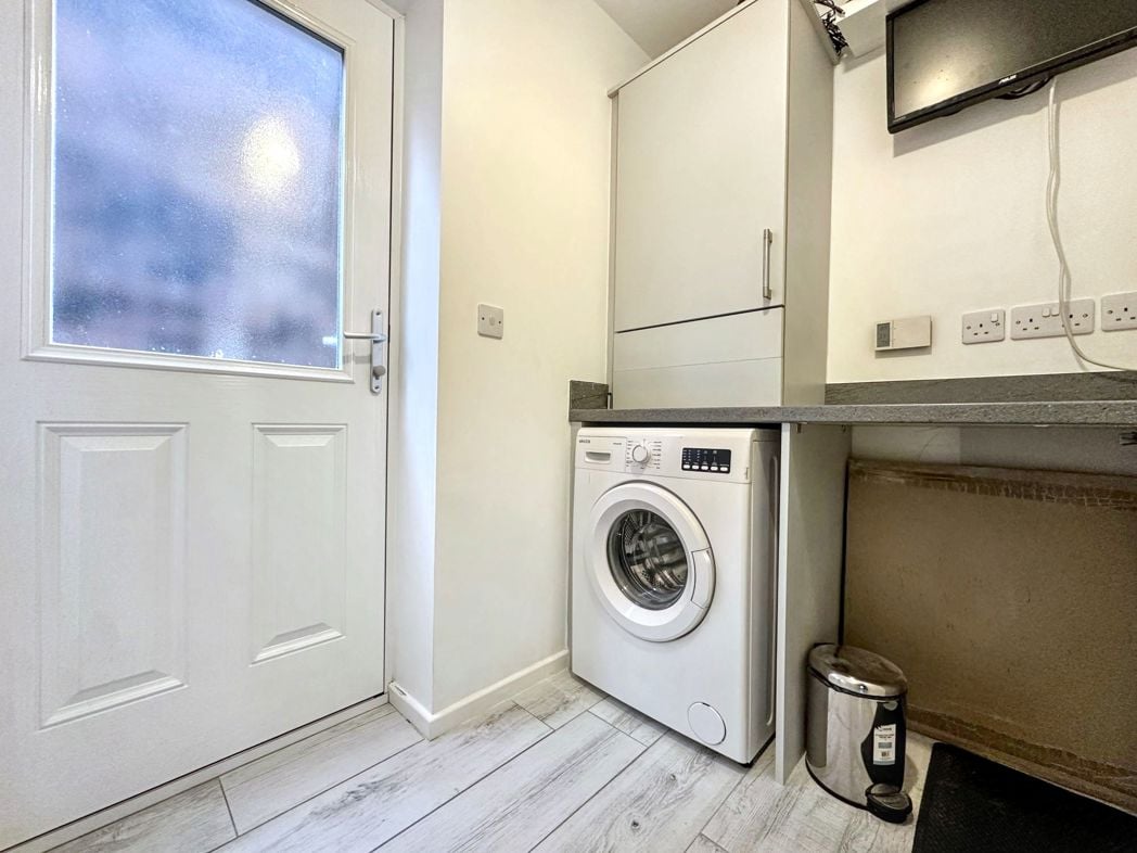 Property image 11 of 23