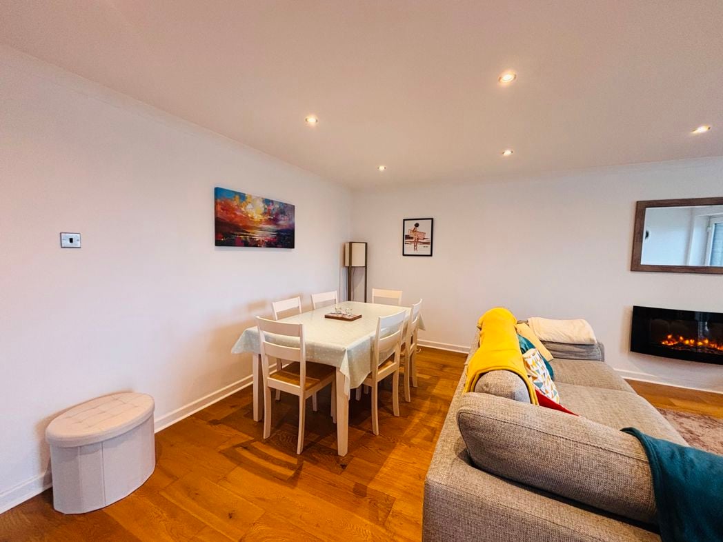 Property image 4 of 20