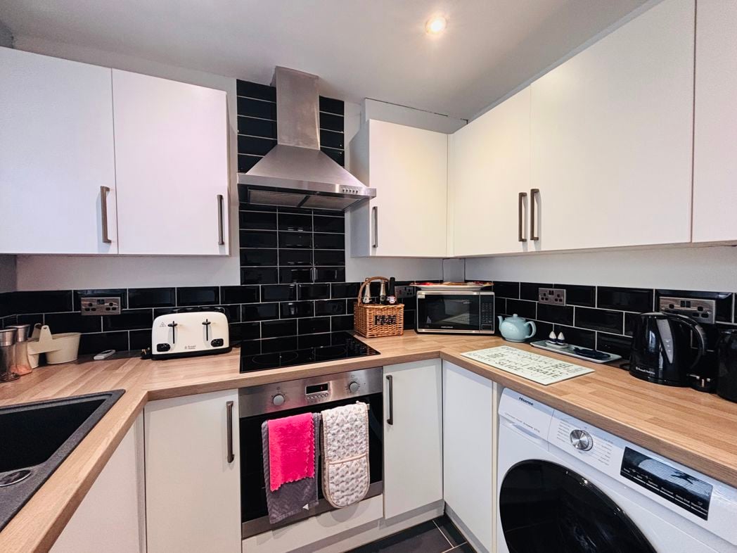 Property image 8 of 20