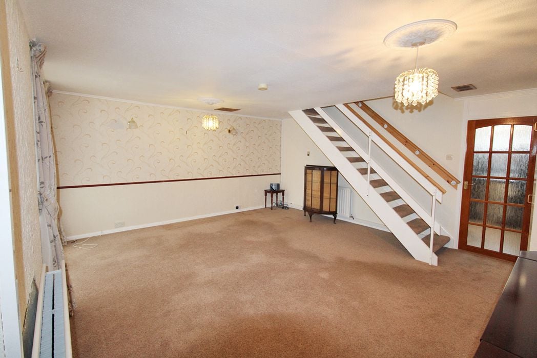 Property image 2 of 10