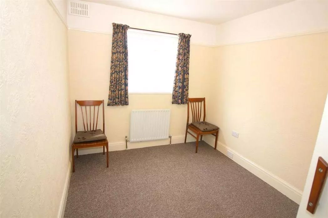 Property image 10 of 12