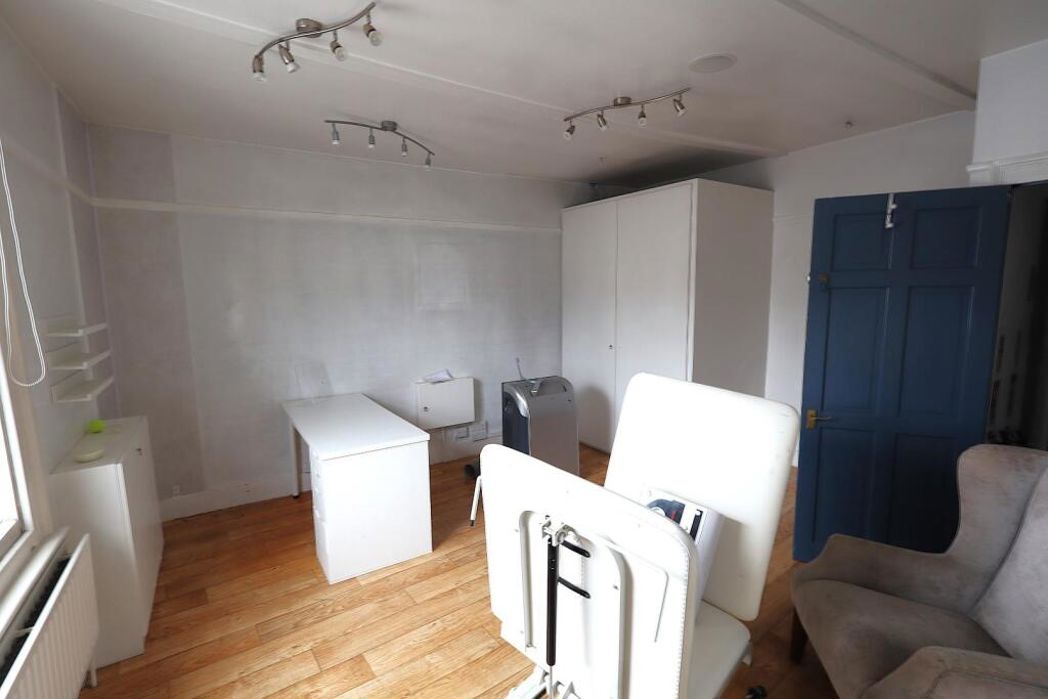 Property image 10 of 14