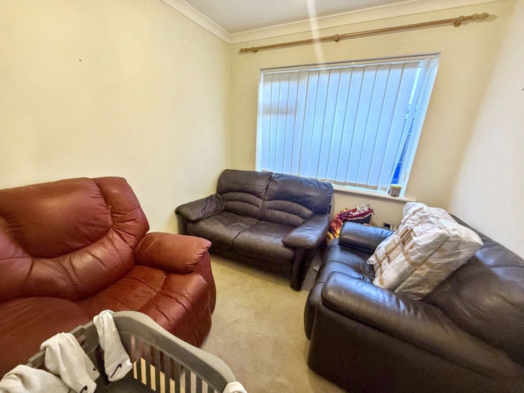 Property image 4 of 6