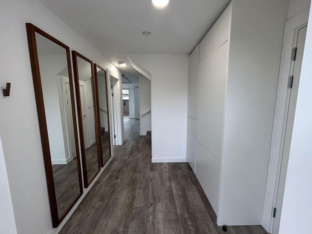 Property image 3 of 13