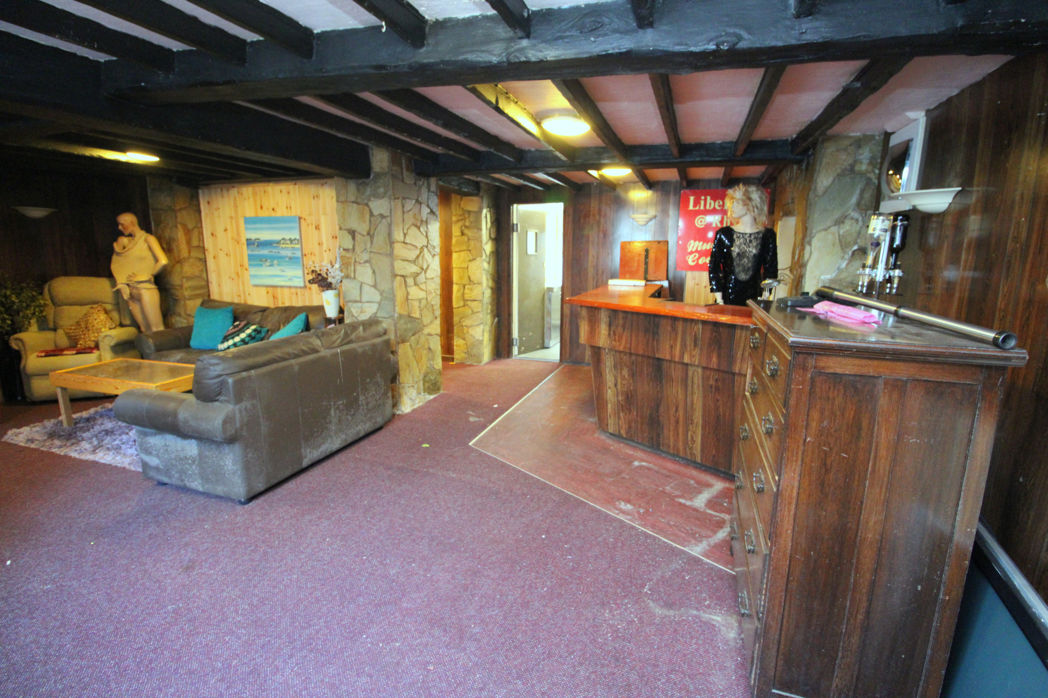 Property image 3 of 12