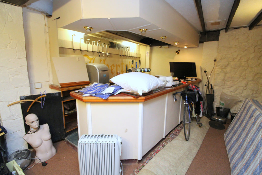 Property image 11 of 12
