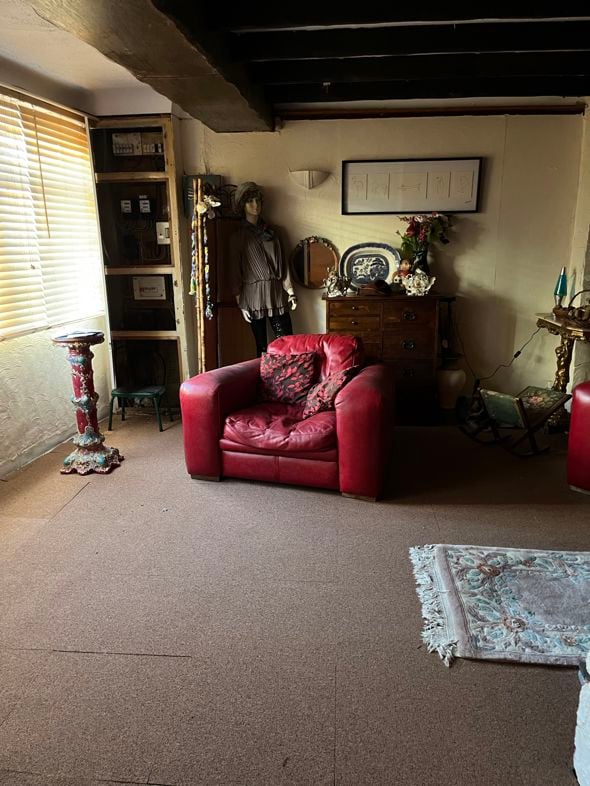Property image 10 of 24