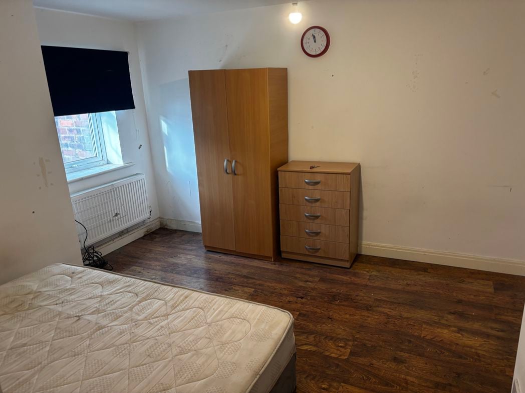 Property image 2 of 15