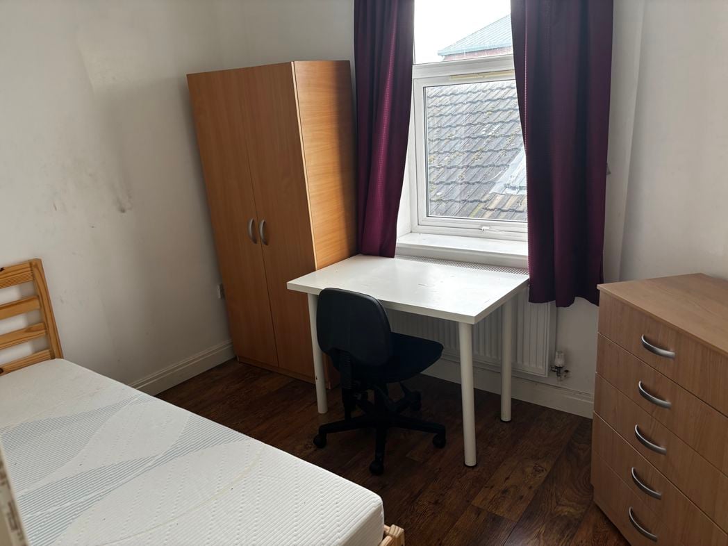 Property image 11 of 15