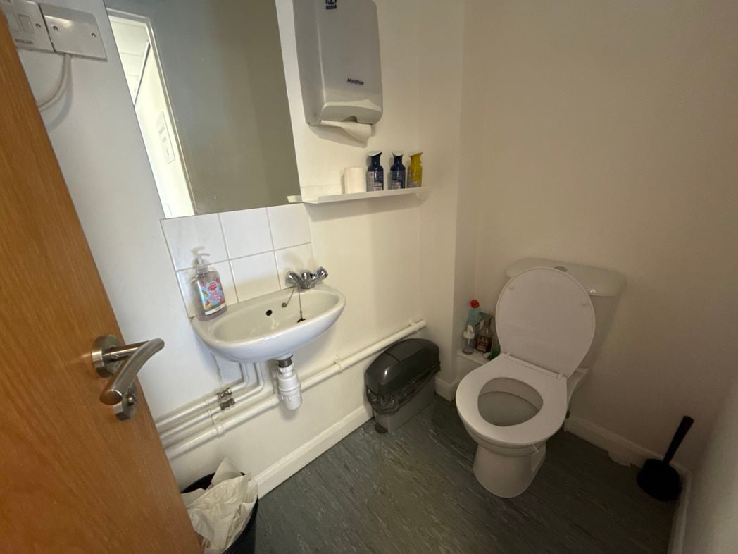 Property image 11 of 22