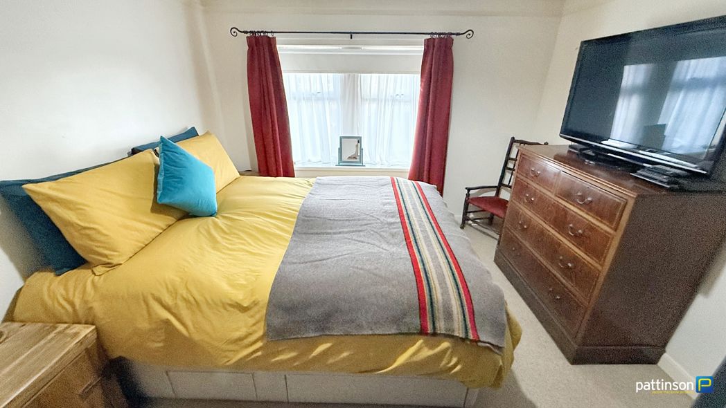 Property image 19 of 33