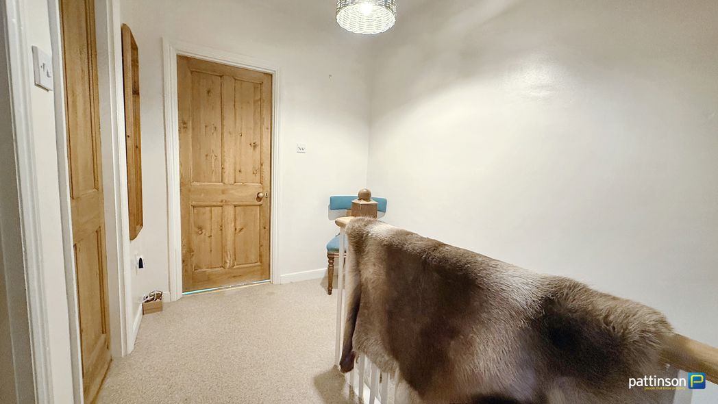 Property image 16 of 33