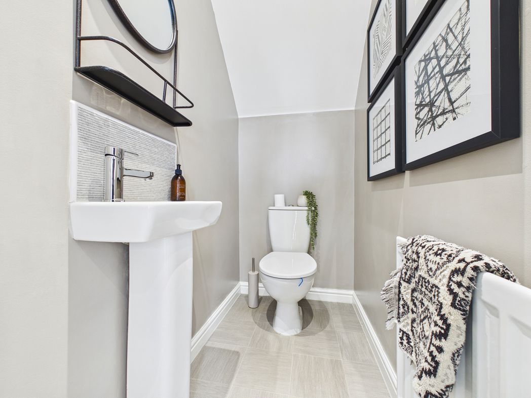 Property image 5 of 9