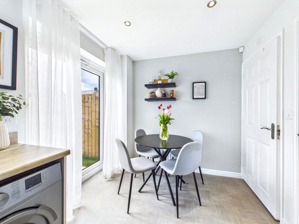 Property image 4 of 9